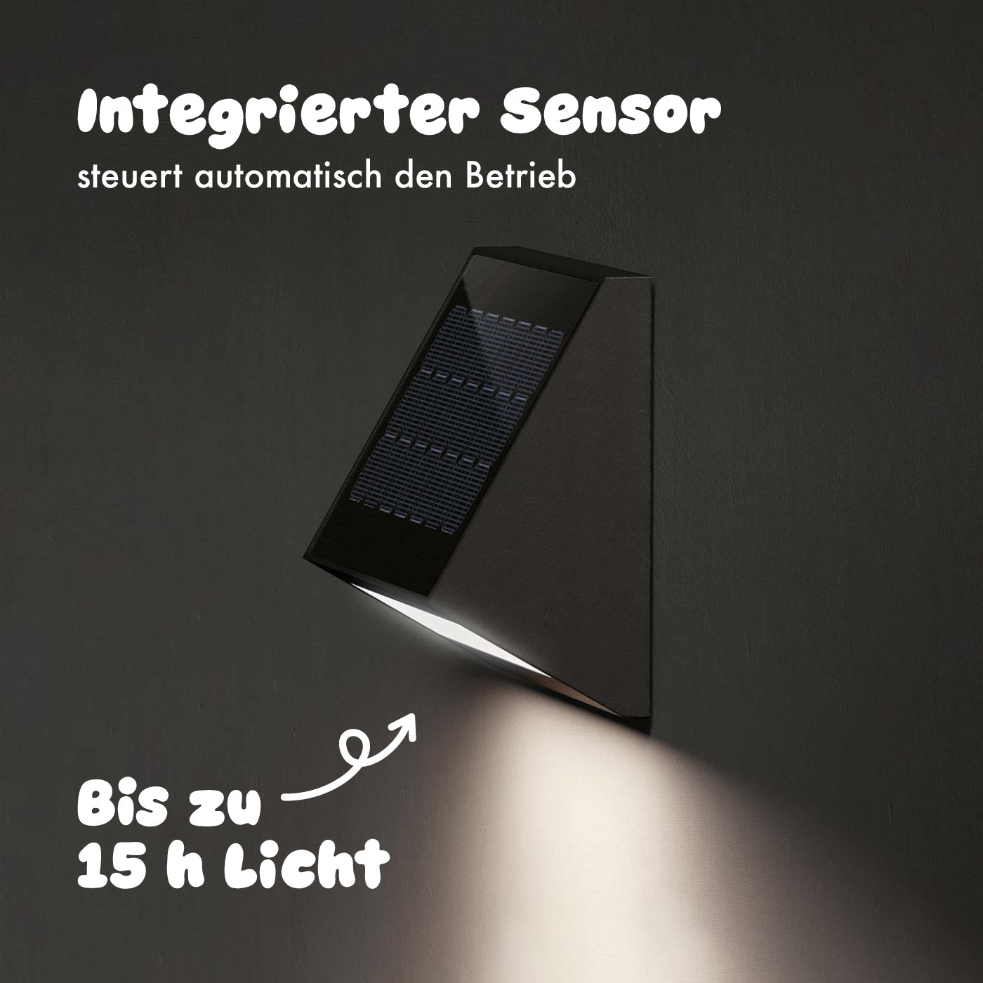 Bis zu 15 Stunden Licht danke Solarpanel und integriertem Sensor der Klewe Ecostep Akku-Solar-Wandleuchte