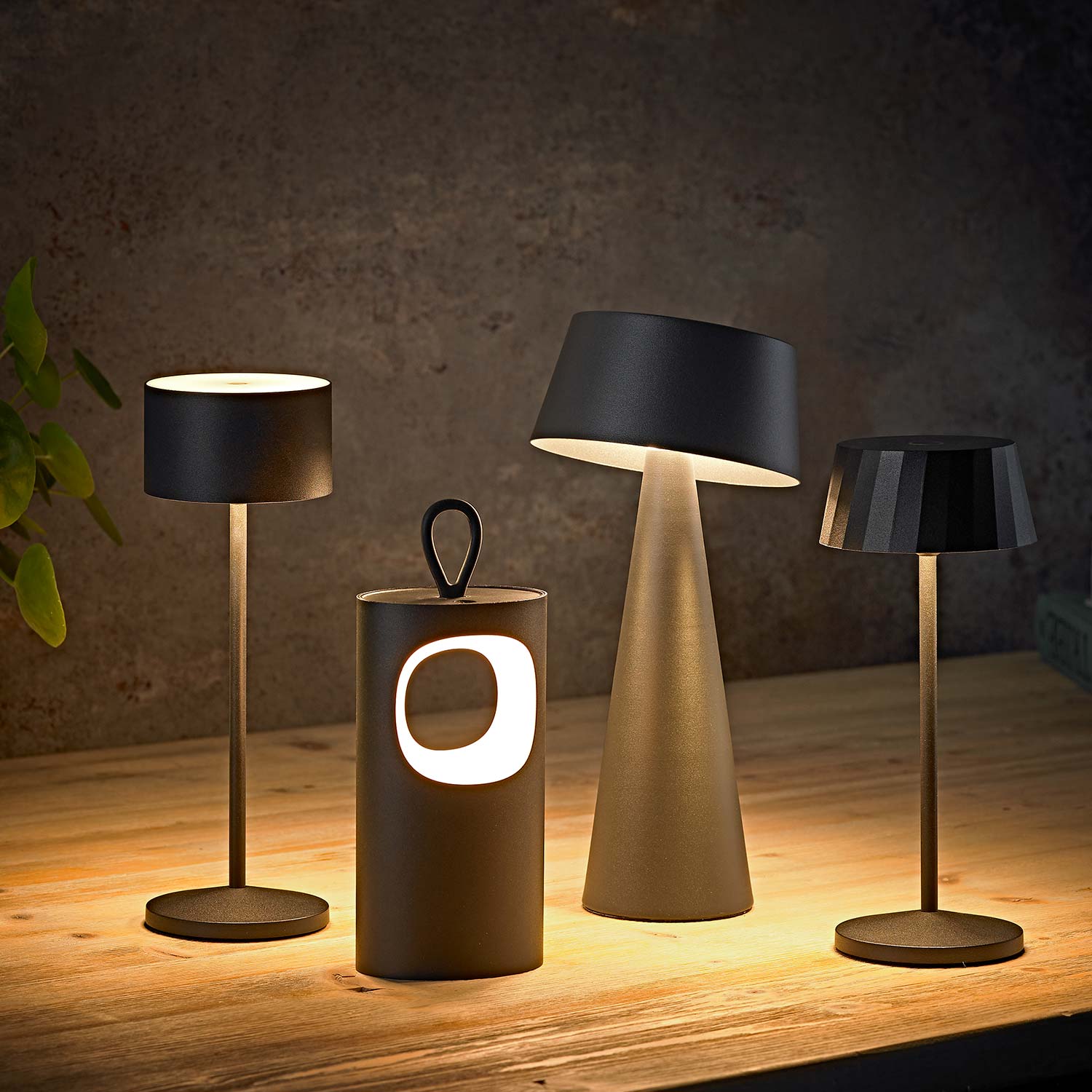 Alle 4 Leuchten der Sigor Light Collection aus Aluminium